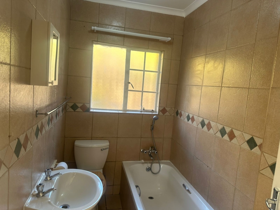 To Let 3 Bedroom Property for Rent in Safari Gardens North West